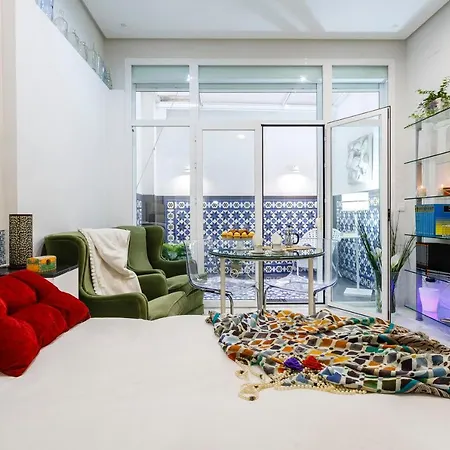 Surthy Villamarta Studio City Center جيريز